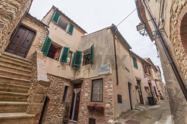 appartamento in vendita a Semproniano