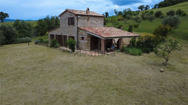 casale in vendita a Semproniano