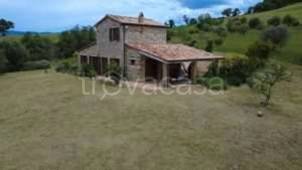 casa indipendente in vendita a Semproniano