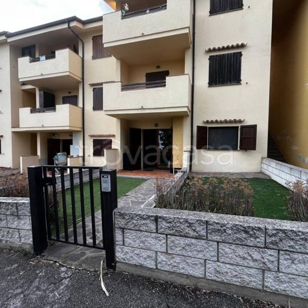 appartamento in vendita a Semproniano in zona Catabbio