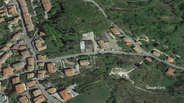 locale commerciale in vendita a Semproniano