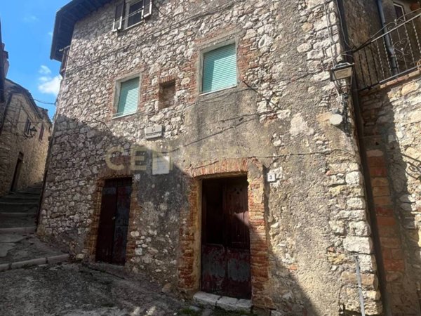 appartamento in vendita a Semproniano