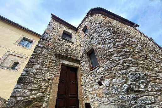 casa indipendente in vendita a Semproniano