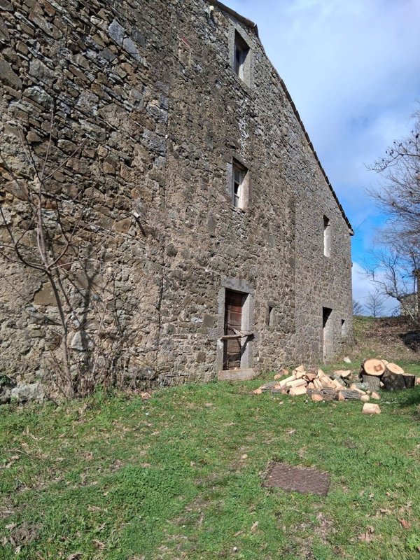 casale in vendita a Semproniano in zona Petricci