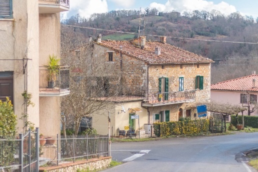 appartamento in vendita a Semproniano