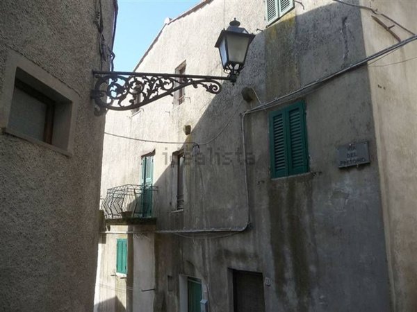 casa indipendente in vendita a Semproniano