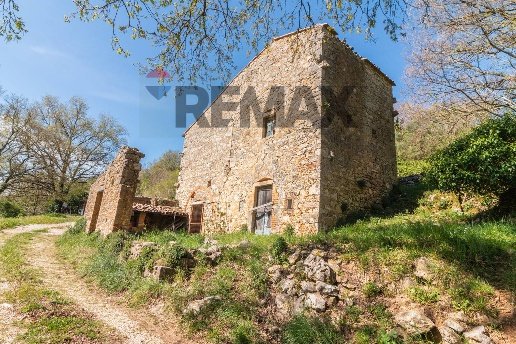 casale in vendita a Semproniano