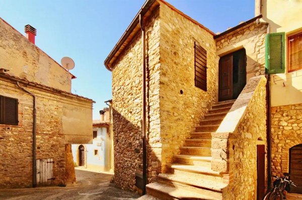 casa indipendente in vendita a Semproniano