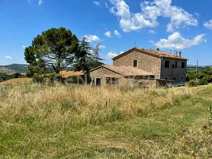 casa indipendente in vendita a Semproniano