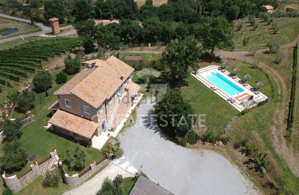 casale in vendita a Semproniano in zona Catabbio