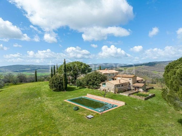 casa indipendente in vendita a Semproniano
