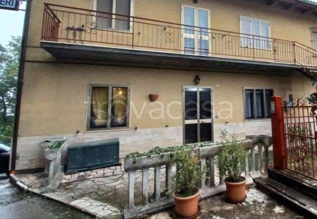 appartamento in vendita a Semproniano