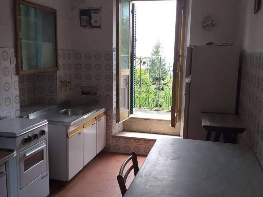 appartamento in vendita a Semproniano in zona Petricci