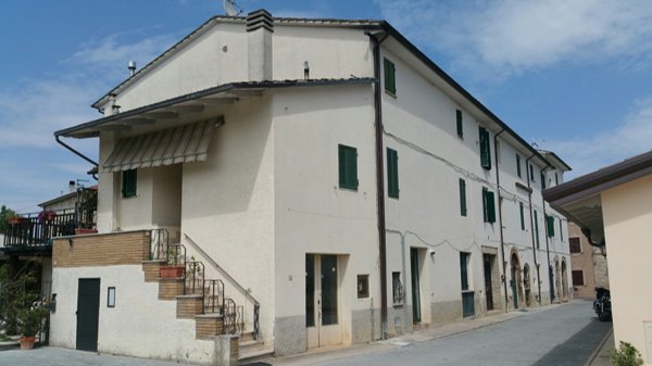 appartamento in vendita ad Assisi in zona Castelnuovo