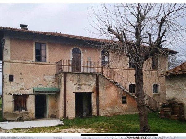 casa indipendente in vendita ad Assisi in zona Tordandrea