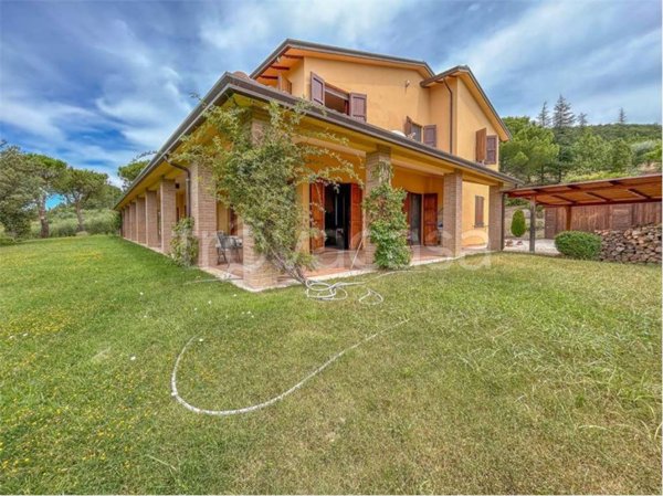 casa indipendente in vendita ad Assisi in zona Pieve San Nicolò
