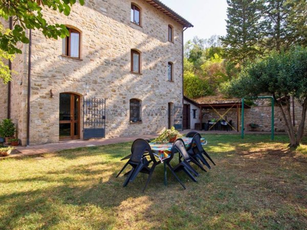 casa indipendente in vendita ad Assisi in zona Capodacqua