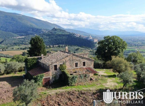 casa indipendente in vendita ad Assisi