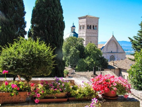 casa indipendente in vendita ad Assisi