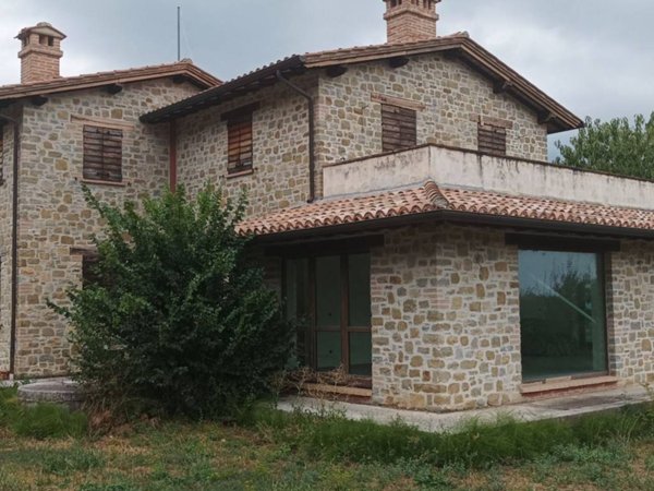 casa indipendente in vendita ad Assisi in zona Pieve San Nicolò