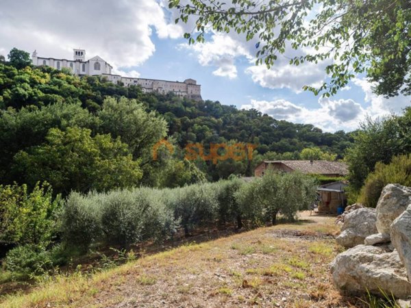appartamento in vendita ad Assisi in zona Porziano