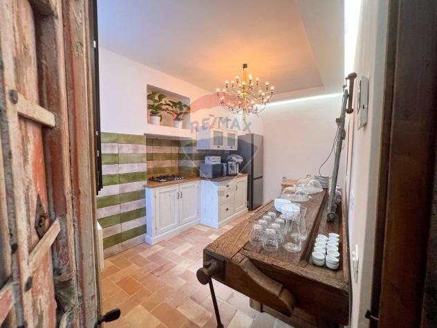 casa indipendente in vendita ad Assisi in zona Palazzo
