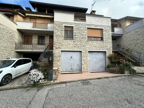 casa indipendente in vendita ad Assisi