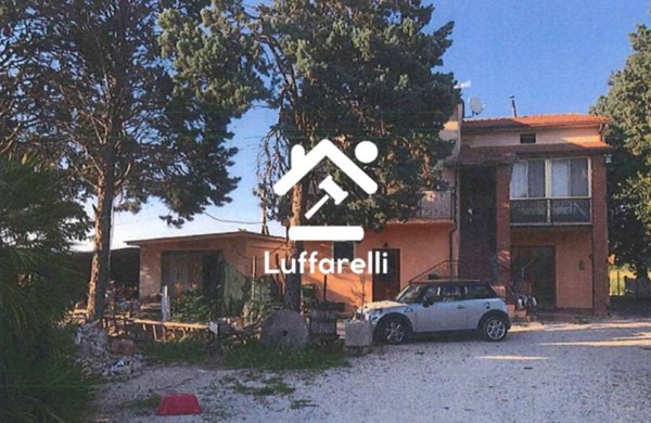 casa indipendente in vendita ad Assisi in zona Tordandrea