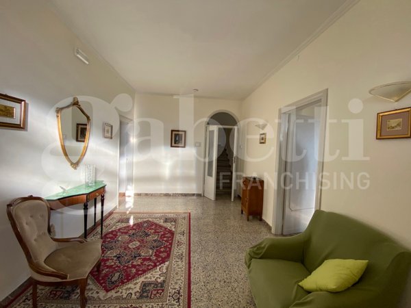casa indipendente in vendita ad Assisi in zona Sterpeto