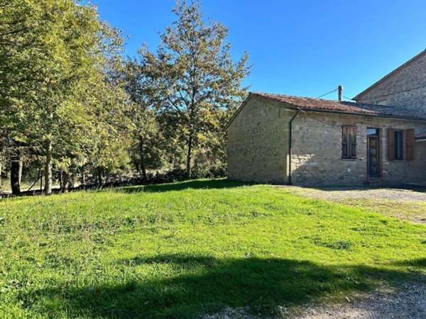 appartamento in vendita ad Assisi in zona Sterpeto