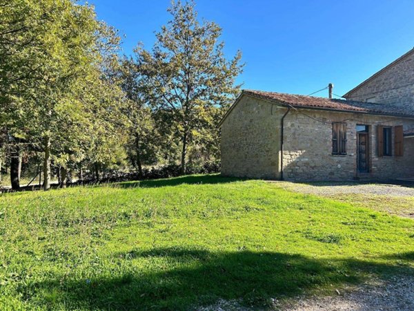 appartamento in vendita ad Assisi in zona Sterpeto