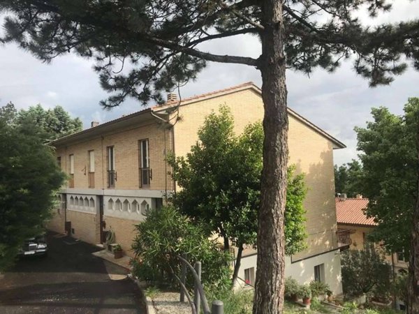 casa indipendente in vendita ad Assisi
