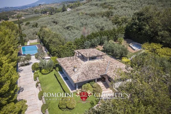 casa indipendente in vendita ad Assisi