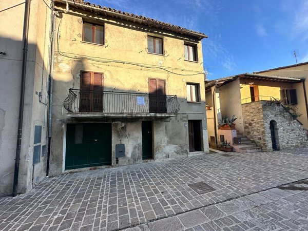 appartamento in vendita ad Assisi in zona Petrignano