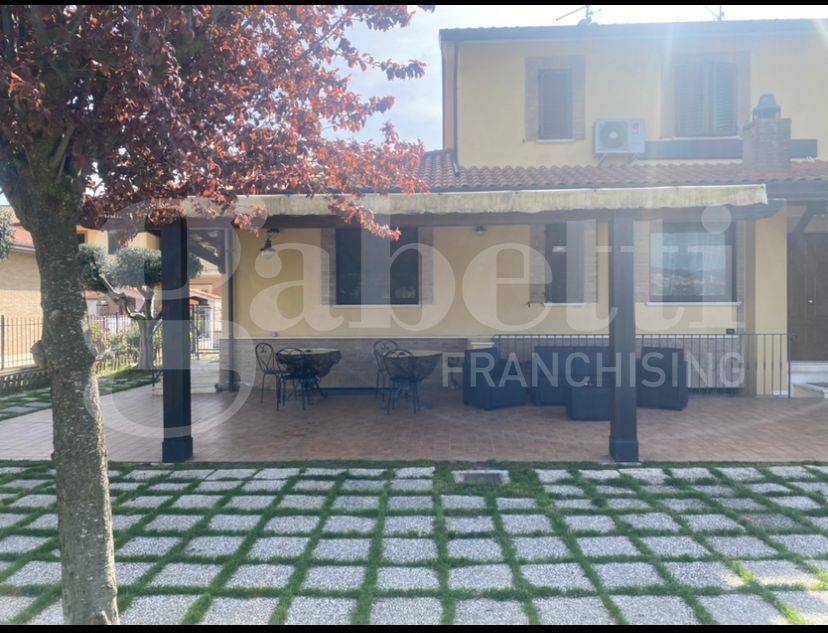appartamento in vendita ad Assisi in zona Castelnuovo