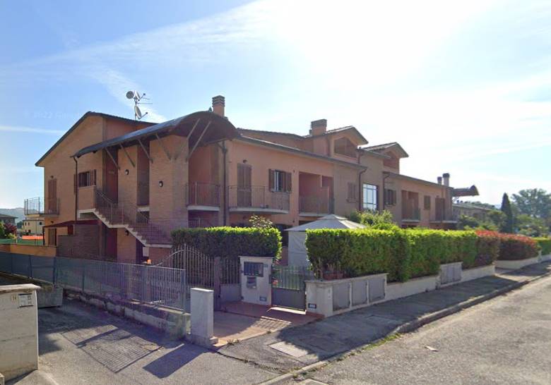 appartamento in vendita ad Assisi in zona Petrignano
