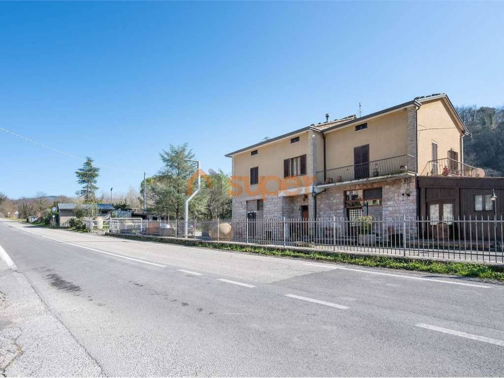 casa indipendente in vendita ad Assisi in zona San Presto