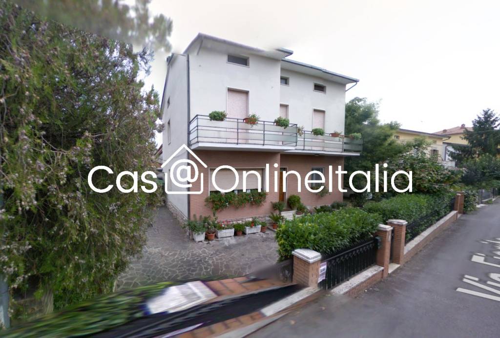 casa indipendente in vendita ad Assisi in zona Petrignano
