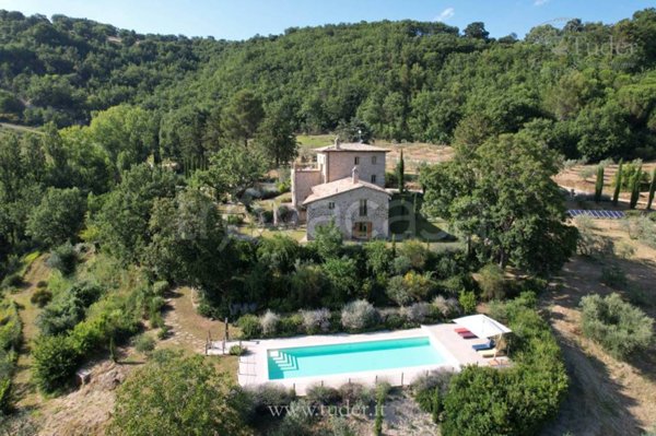 casa indipendente in vendita ad Assisi
