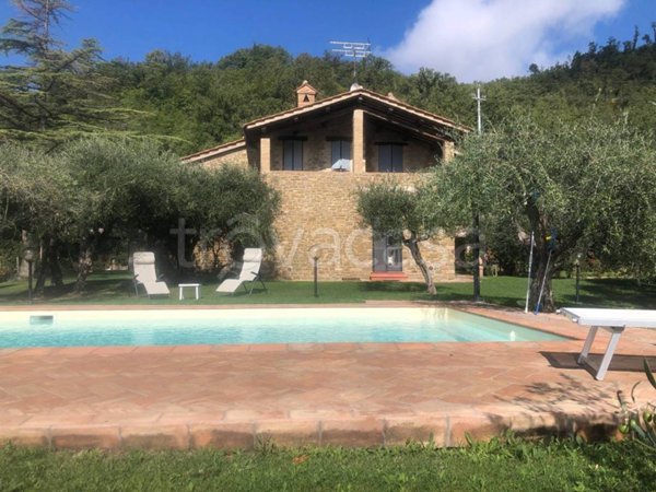 casa indipendente in vendita ad Assisi in zona Porziano