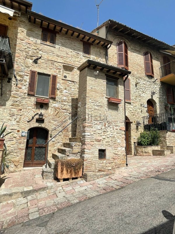 appartamento in vendita ad Assisi