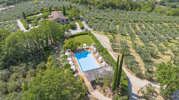 casa indipendente in vendita ad Assisi