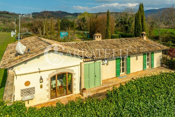 casa indipendente in vendita ad Assisi