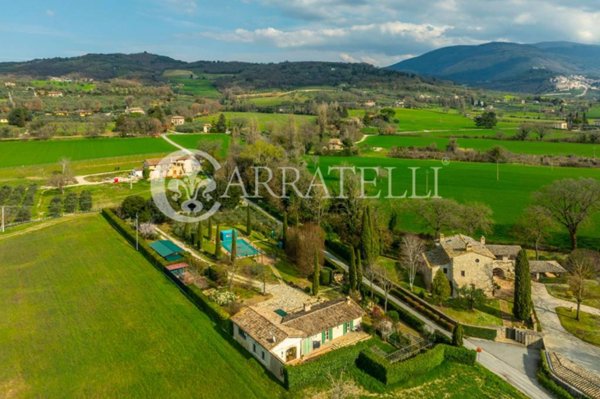 casa indipendente in vendita ad Assisi