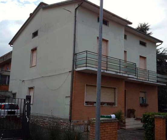 casa indipendente in vendita ad Assisi in zona Petrignano