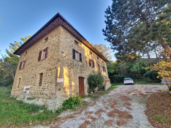 quadrivano in vendita ad Assisi in zona San Presto