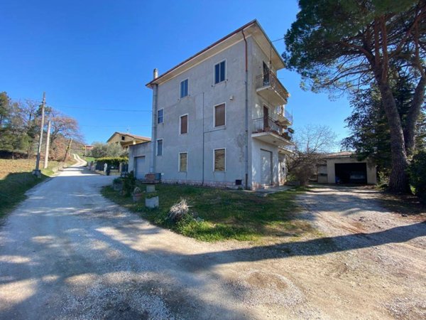 appartamento in vendita ad Assisi