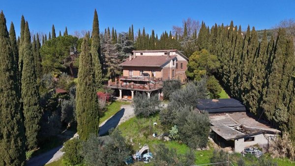 casa indipendente in vendita ad Assisi in zona Mora