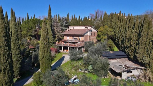 casa indipendente in vendita ad Assisi in zona Mora