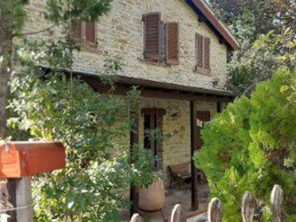 casa indipendente in vendita ad Assisi